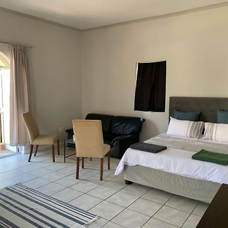 Le Grec Wine Tram Apartment Франсхук Экстерьер фото
