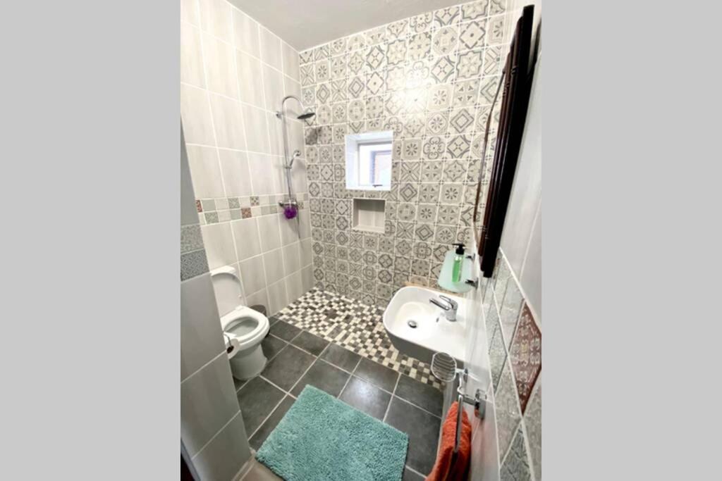 Le Grec Wine Tram Apartment Франсхук Экстерьер фото